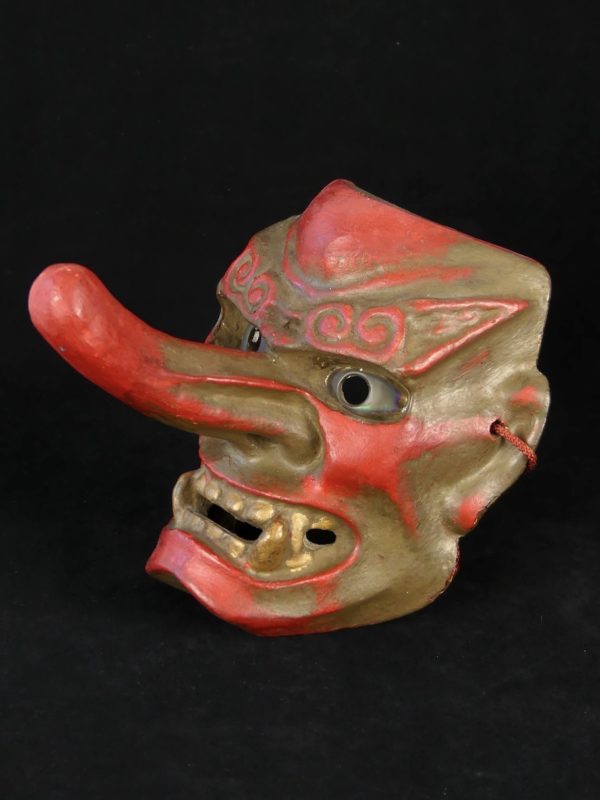 Masque ancien Tengu en terre cuite (3/4)