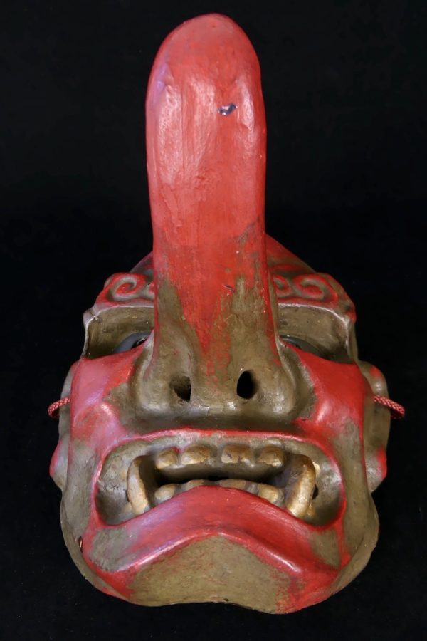 Masque ancien Tengu en terre cuite (dessous)