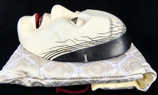 Masque ryô no onna ancien (profil)