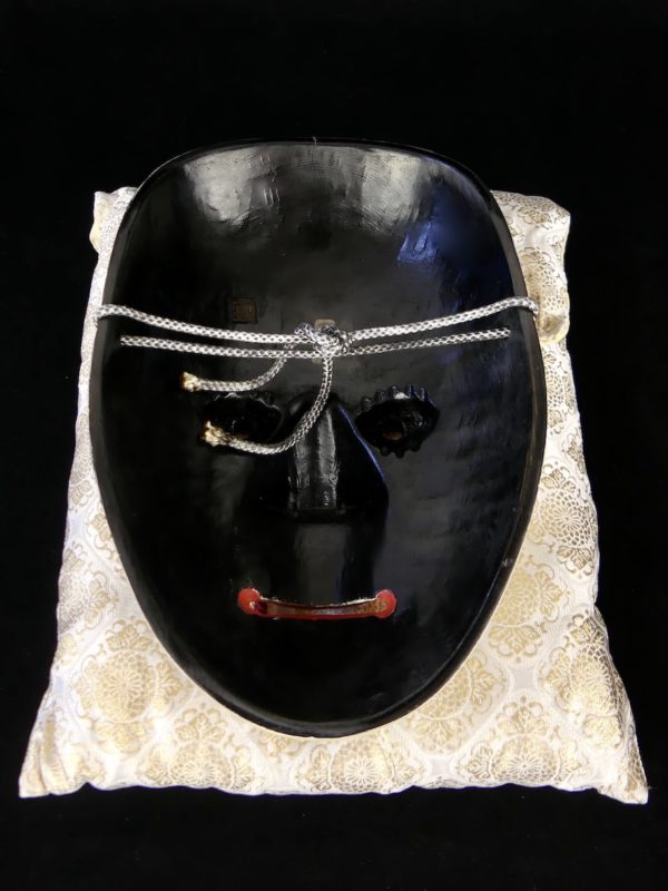 Masque ryô no onna ancien (dos)