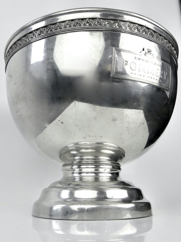 Grande vasque à champagne POMMERY (3/4-2)