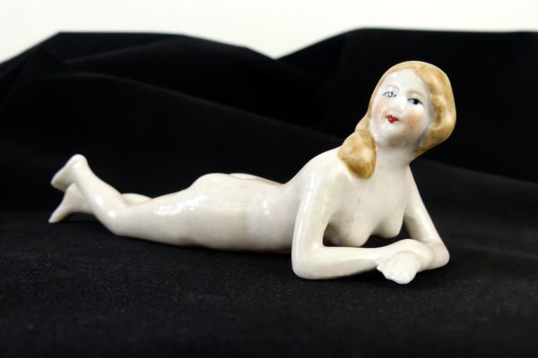 Petit nu érotique en porcelaine vintage (3/4-2)