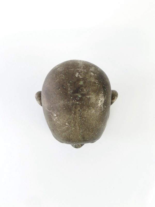 Matrice tête de poupée en bronze (dessus)