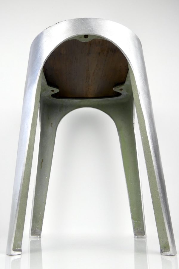Tabouret industriel d’atelier (dessous)