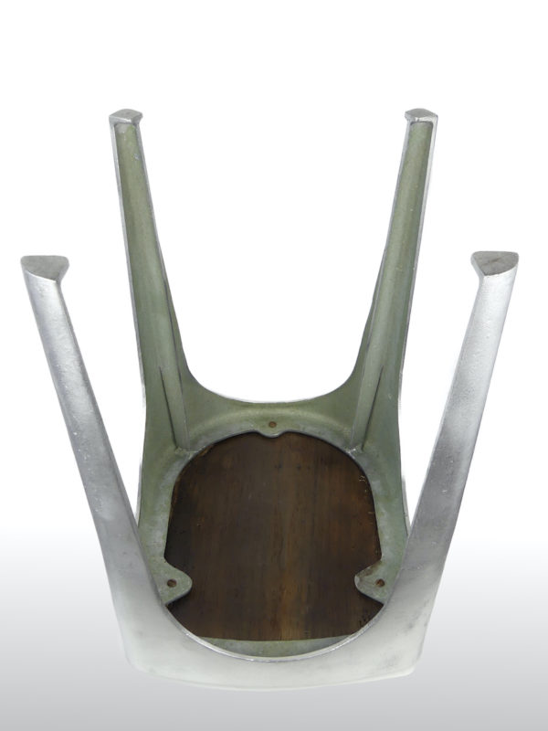 Tabouret industriel d’atelier (dessous 2)