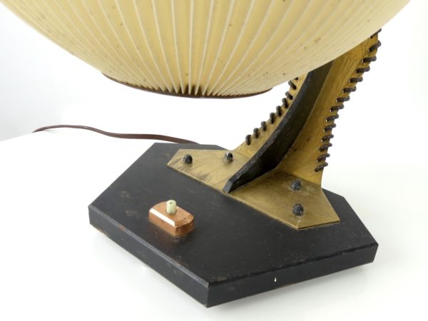 Lampe de bureau RISPAL (détail)