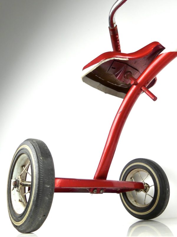 Tricycle Junior AMF rouge et blanc USA (détail dessous)