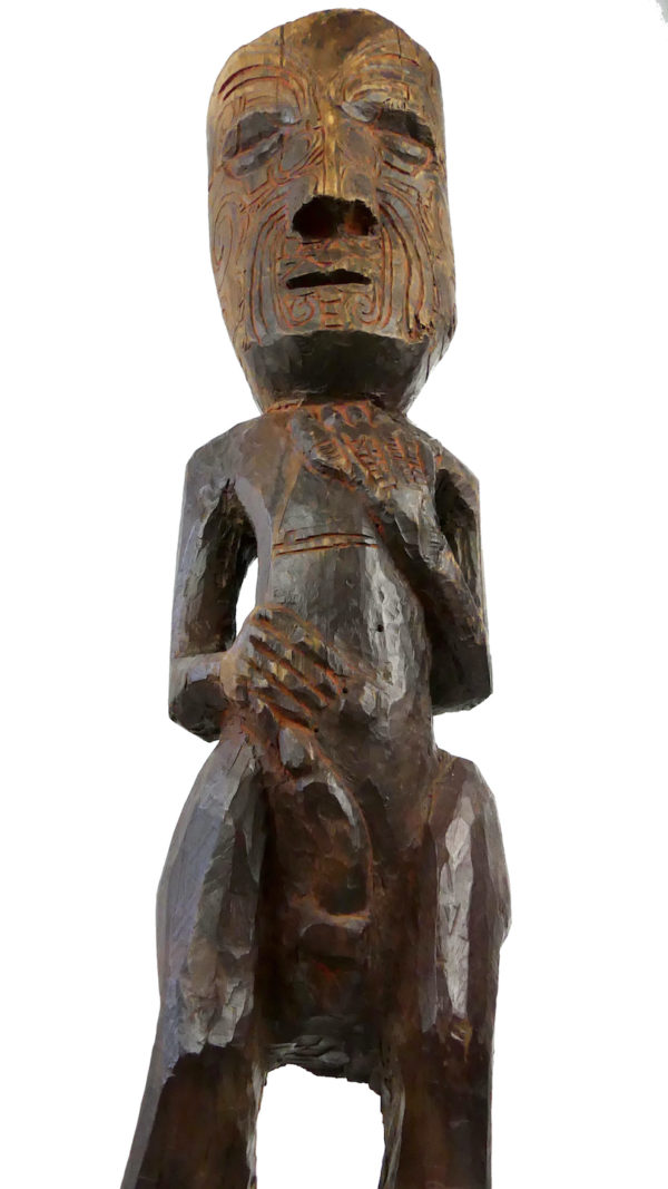 Grand Teko Teko Maori ancien (détail dessous)