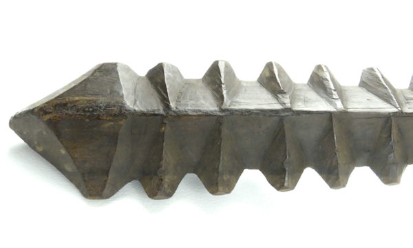 Massue de guerre fa'alaufa'i Samoa (détail pointe 2)