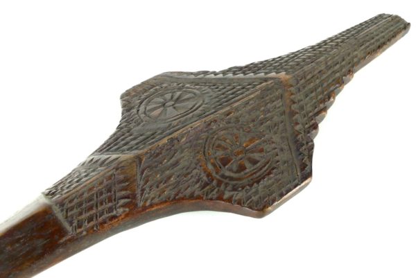 Massue Siriti fidjienne Gugu (détail 3/4)