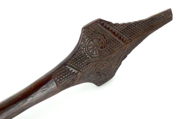 Massue Siriti fidjienne Gugu (détail tranche 2)