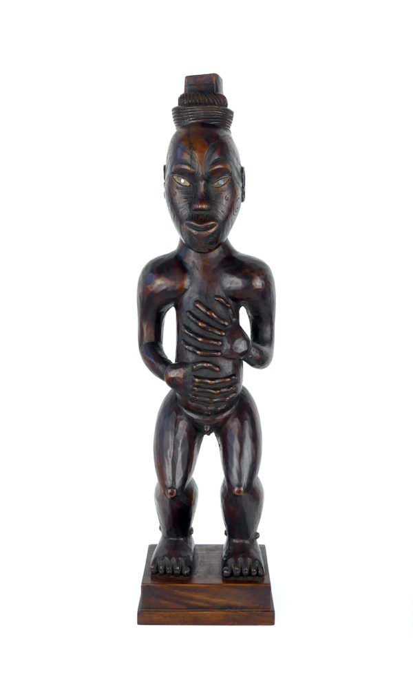 Grande statue maorie Poutokomanawa (face)