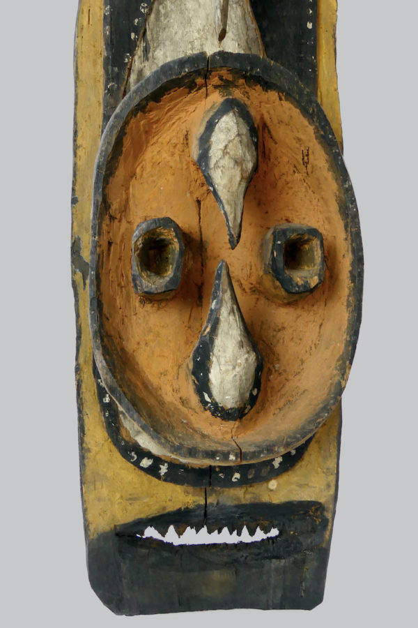 Masque de pignon Garra en bois de fer (détail)