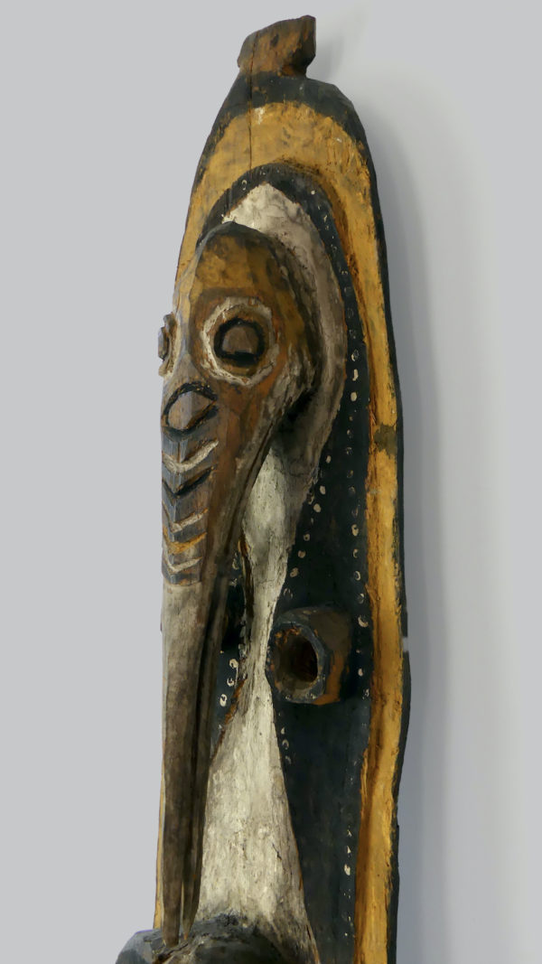 Masque de pignon Garra en bois de fer (détail 3/4)