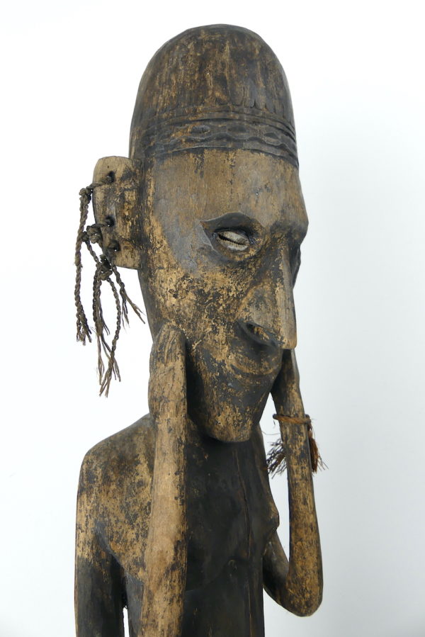 Sculpture d’ancêtre Yamok (détail 3/4)