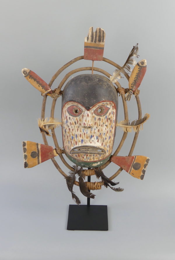 Masque anthropomorphe Esprit aux 2 poissons