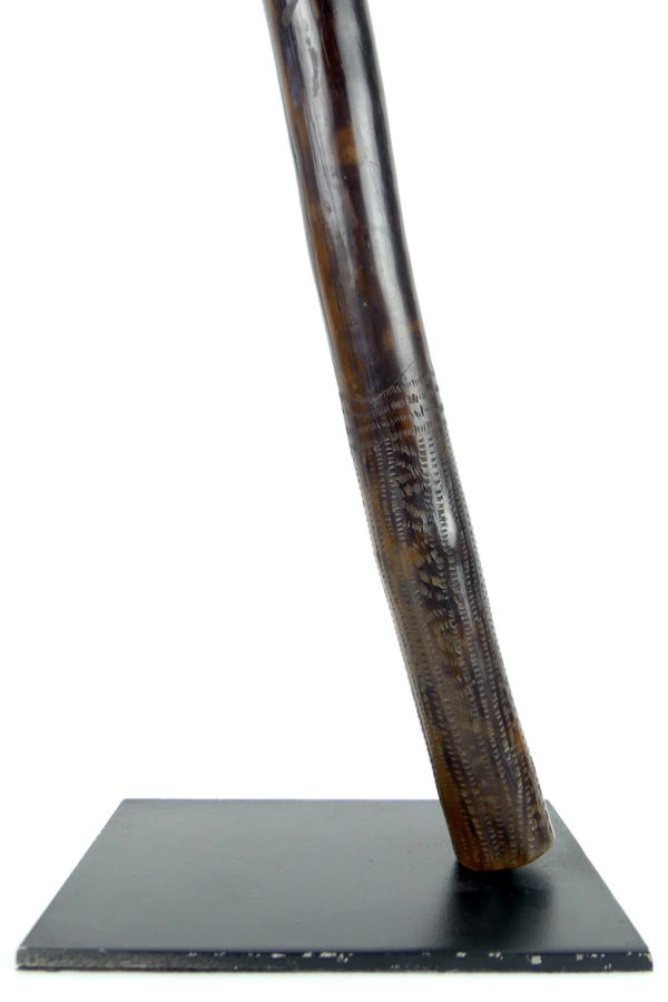 Massue Totokia fidjienne (détail socle)