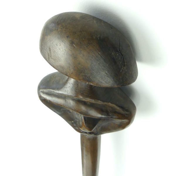 Massue Janus en bois Vanuatu (détail tête dessus)