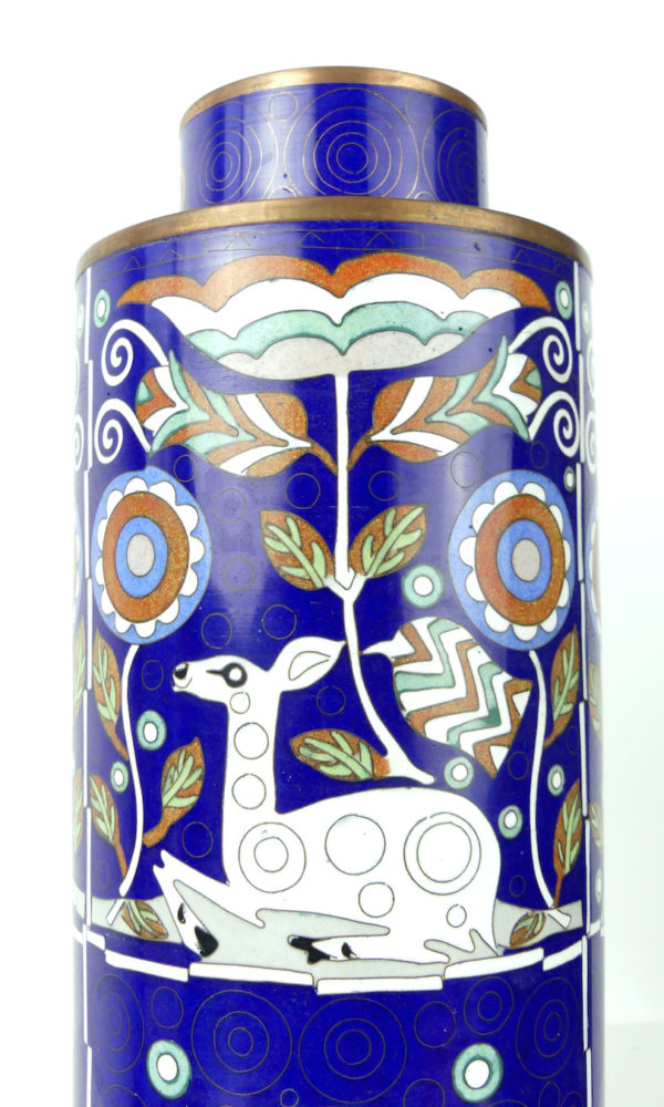 Pot bleu en cloisonné biches décor floral (détail face)