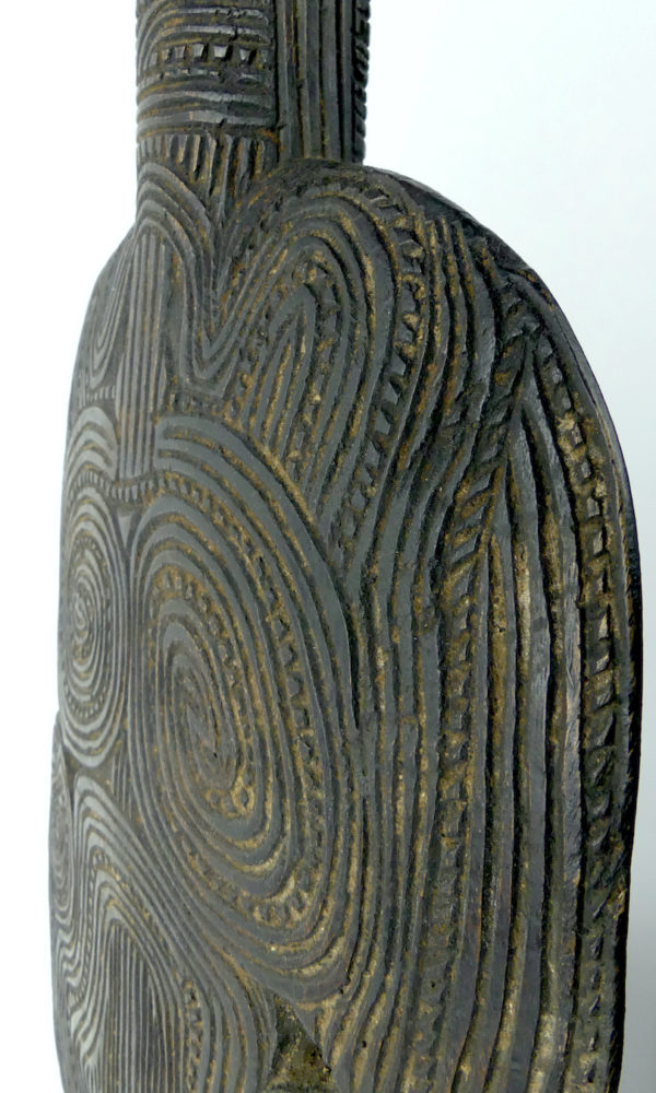 Kotiate rakau massue Maori en bois (détail 3/4)