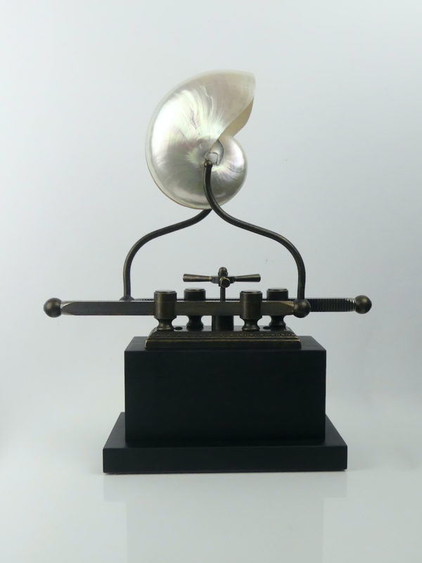 Nautile mécanique steampunk (face fermé)