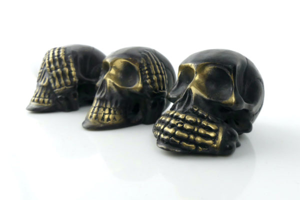 3 petits bronzes têtes de mort (3/4)