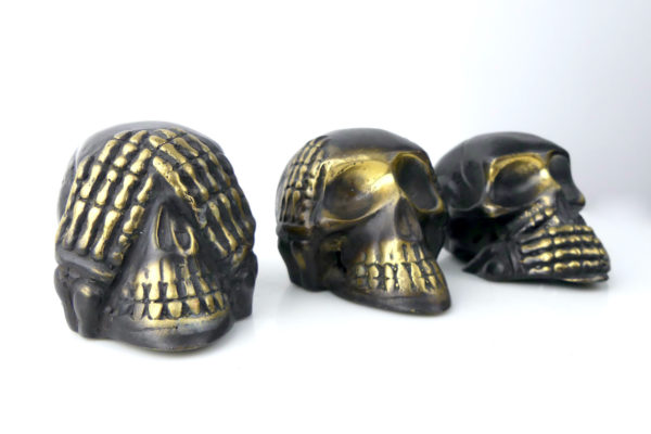 3 petits bronzes têtes de mort (3/4)
