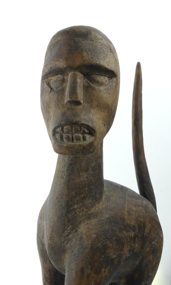 Statue anthropomorphe Timor (tête)