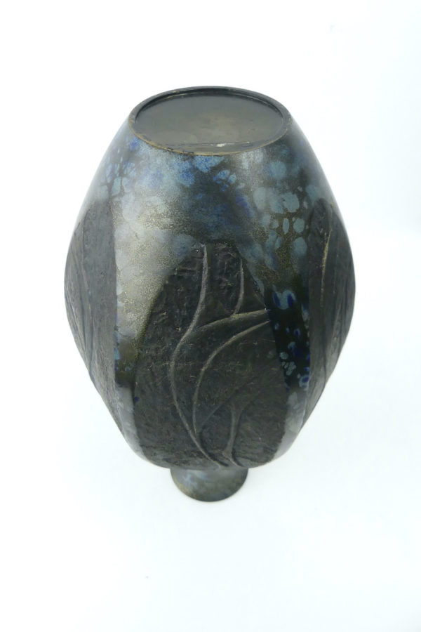 Vase en bronze grues par Takenaka Doki (dessous 3/4)