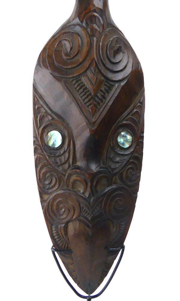 Patu massue Māori (détail face)