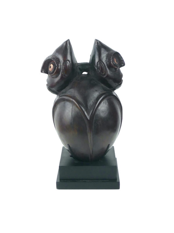 Tahonga Rapa Nui œuf pascuan sur socle (face)