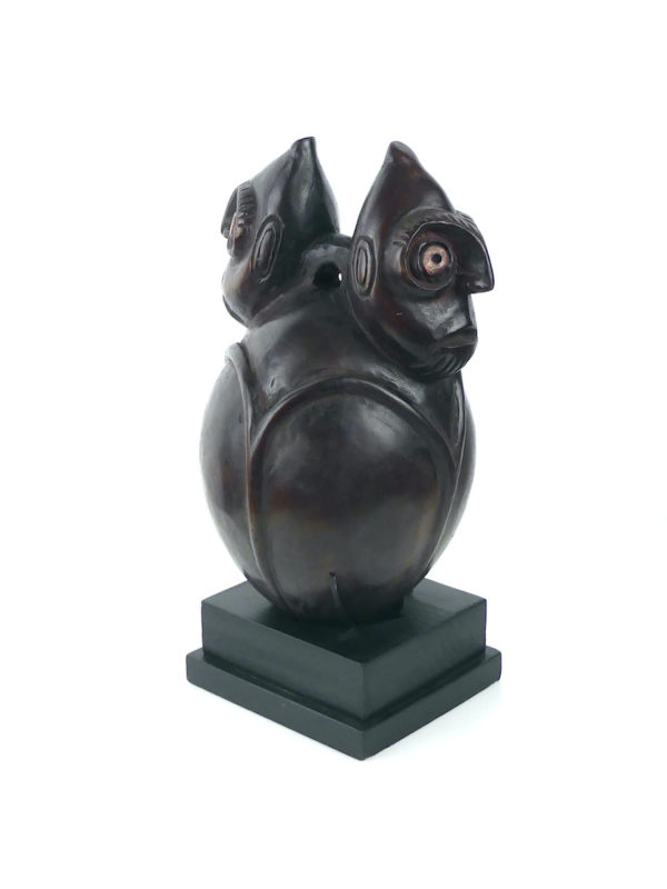 Tahonga Rapa Nui œuf pascuan sur socle (3/4)