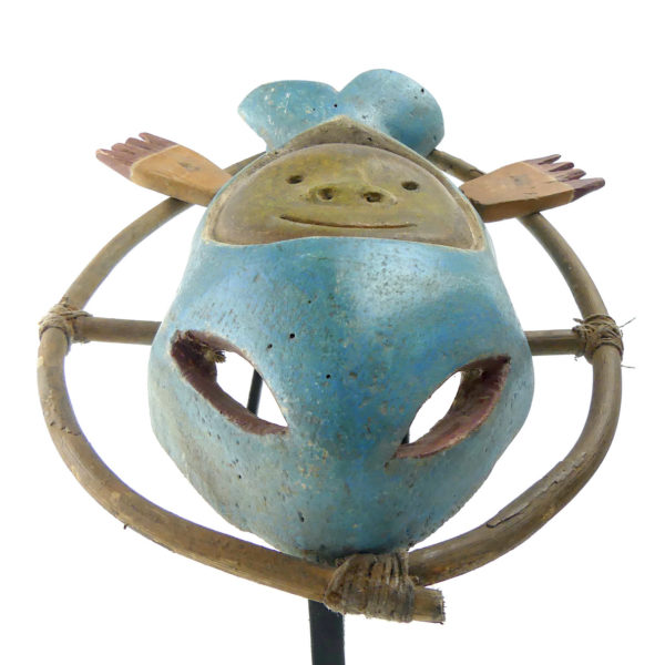 Masque céphalomorphe esprit poisson bleu (dessous)