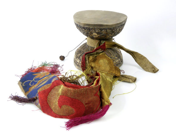 Tambourin Damaru Kapala tibétain ancien (dos)