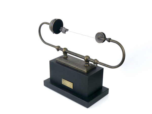 Météorite Sidérite en lévitation Steampunk (3/4)