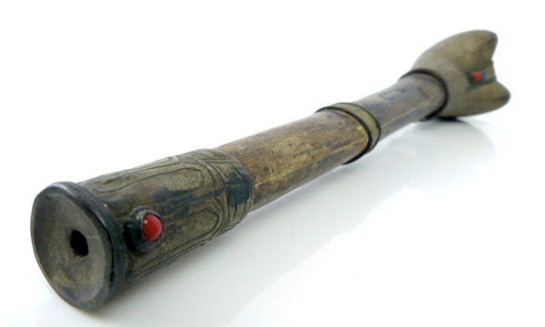 Trompette Kangling tibétaine ancienne (embouchure)