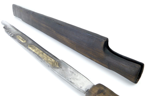 Sabre de guerrier Parang Ilang Mandau Dayak (lame fourreau)