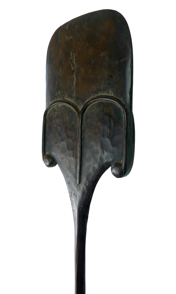 Pagaie de danse Rapa en bois de Toromiro (détail face)