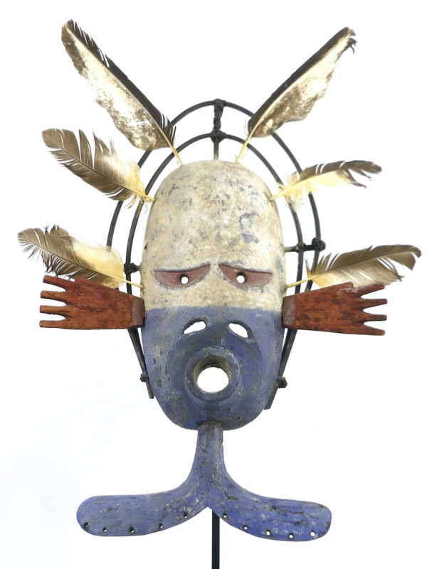 Masque céphalomorphe queue de baleine Yupik (face)