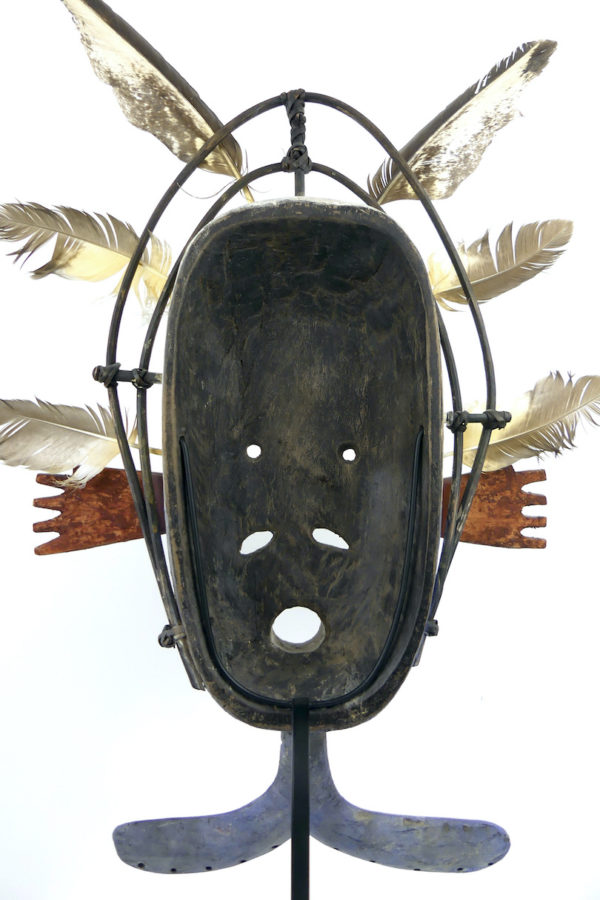Masque céphalomorphe queue de baleine Yupik (détail dos)