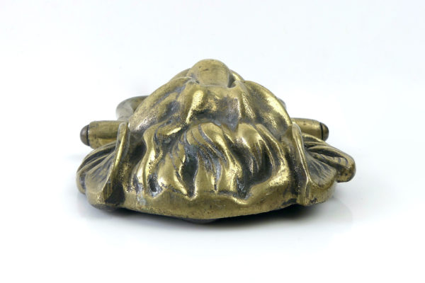Heurtoir tête de lion en laiton (dessus)