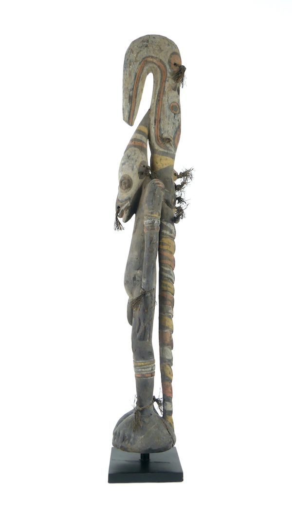 Grand cimier sawos polychrome ancêtre et crocodile à tête d'oiseau (profil)