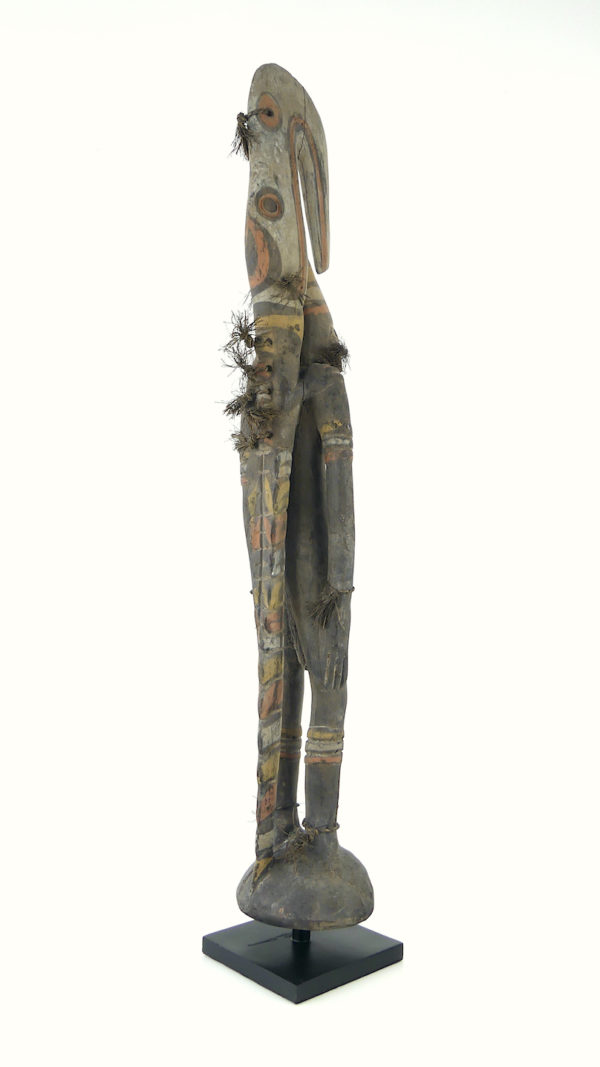 Grand cimier sawos polychrome ancêtre et crocodile à tête d'oiseau (3/4 dos)