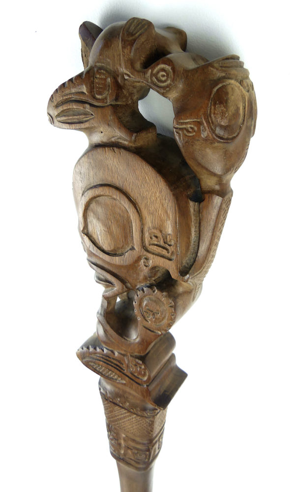 Bâton canne Tiki (détail 3/4)
