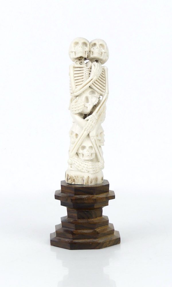 Petits squelettes enlacés Memento Mori