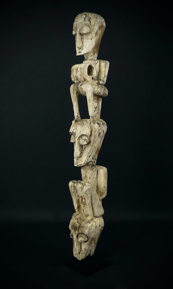 Grand totem du Timor aux 3 ancêtres (3/4)