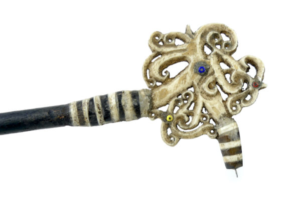 Baguette de tatouage Dayak (détail)