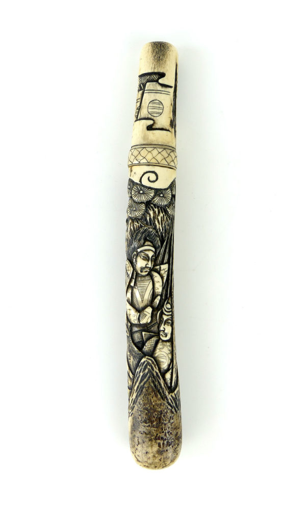 Aiguchi japonais en bois de cerf sculpté (face)