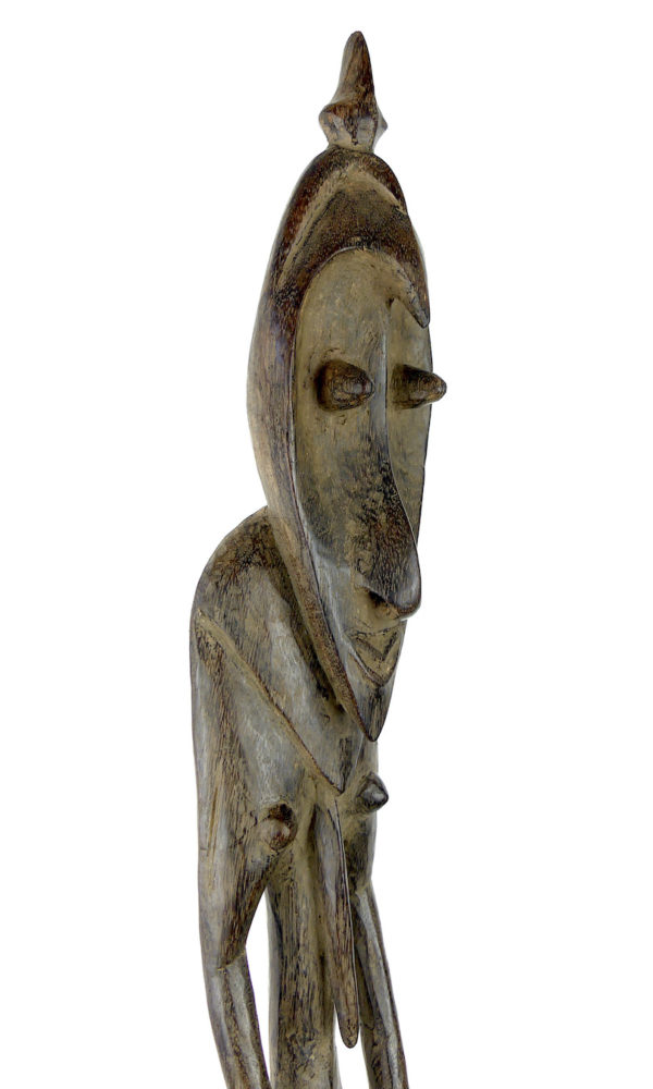 Grande statue d’ancêtre Ramu anthropo-zoomorphe (détail 3/4)