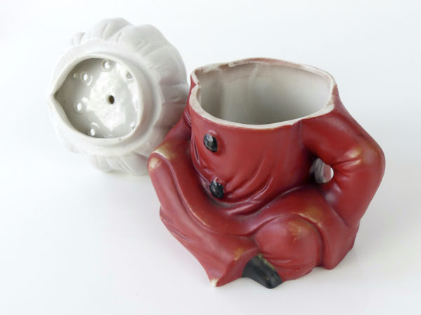 Ancien presse citron Clown complet en porcelaine et biscuit (3/4 ouvert)
